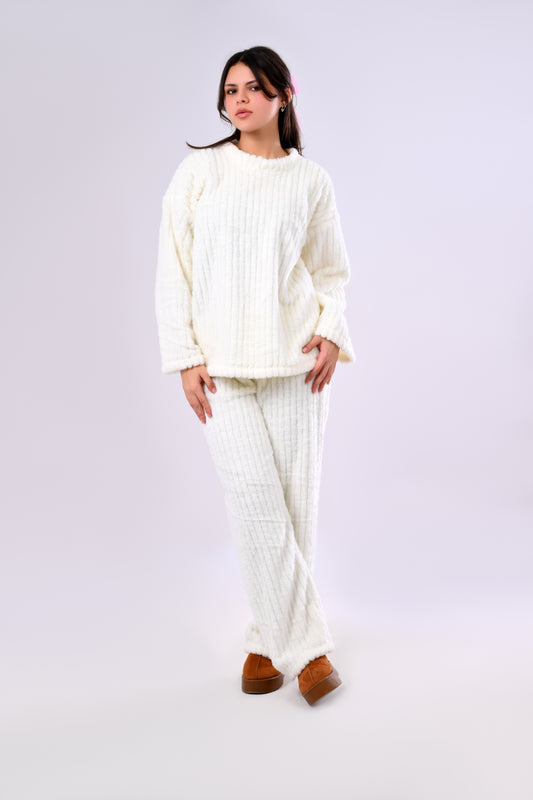 Cozy White Oversized Fur-Striped Pyjama